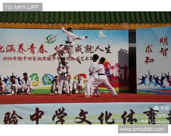 深度对话杨娜：从绿茵场到人生舞台的奋斗与成长