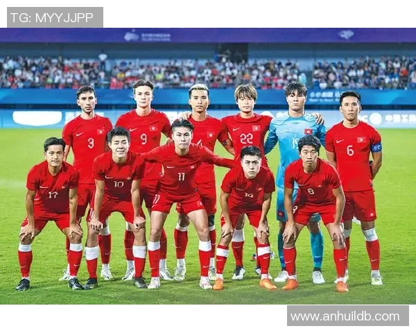 南京足球队与杭州足球队实力对比赛后分析与总结